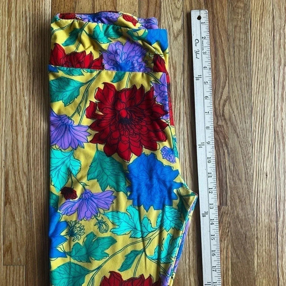 LuLaRoe leggings - Picture 2 of 3